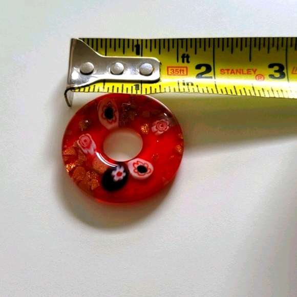 Large Glass Red Round Pendant 3D Effect Hole In Middle Gold Black White Designs - Picture 3 of 4